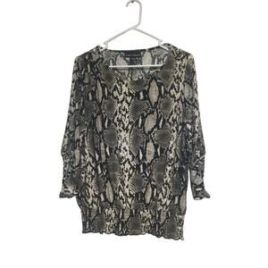 Isabella Rodriguez Women's Shirt Size Large